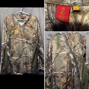 Women’s Large Long Sleeve Camo Hunting Shirt